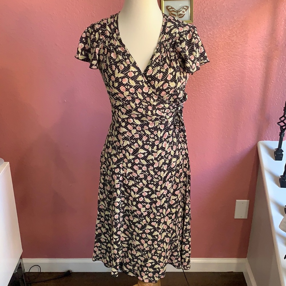 Print black and flower wrap dress